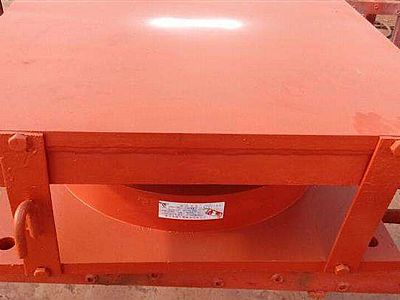 白碱滩盆式橡胶支座需要安装不锈钢板和进行防腐蚀处理